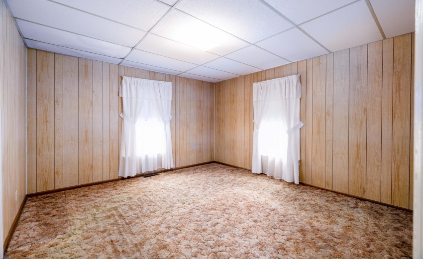 602 E State St Morocco-16
