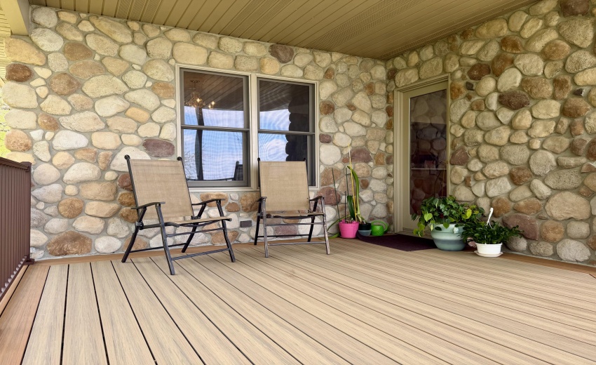 Home Upper Deck