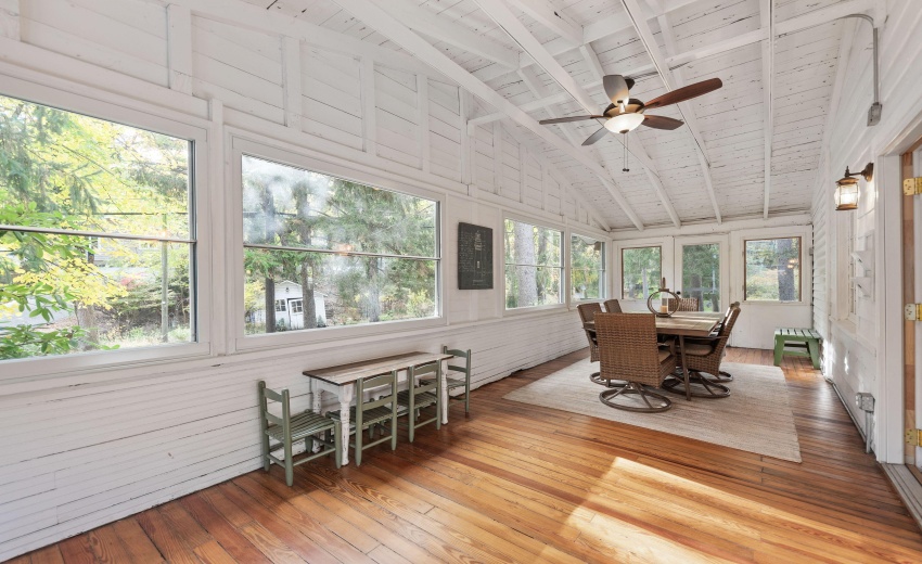 Enclosed Porch 1