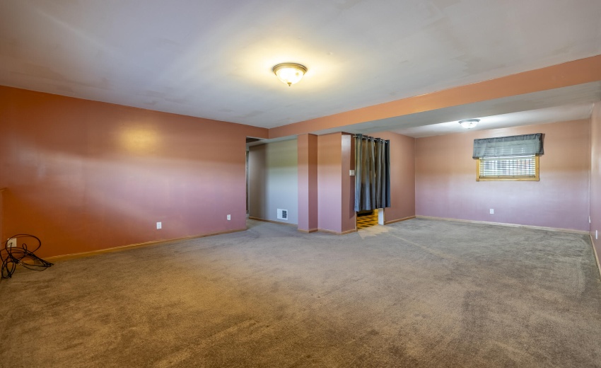 431 S Liverpool Rd-34