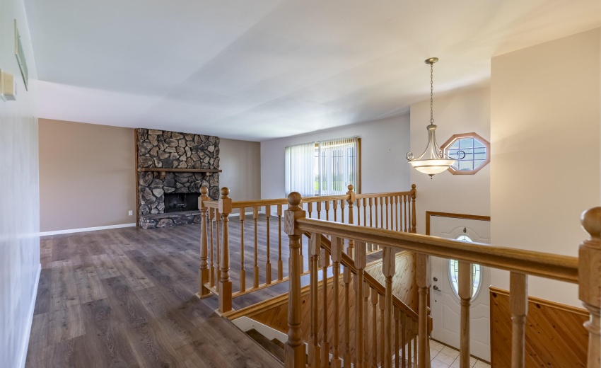 431 S Liverpool Rd-16