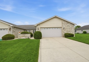 9831 Hart Street, St. John, Indiana, 3 Bedrooms Bedrooms, 6 Rooms Rooms,2 BathroomsBathrooms,Residential,For Sale,Hart,NRA838153