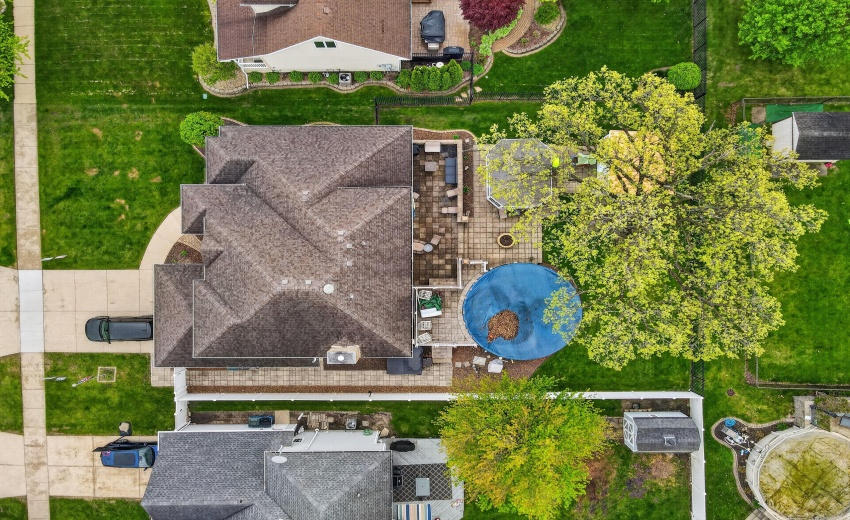 2914 Morningside Dr, Crown Point, IN 463