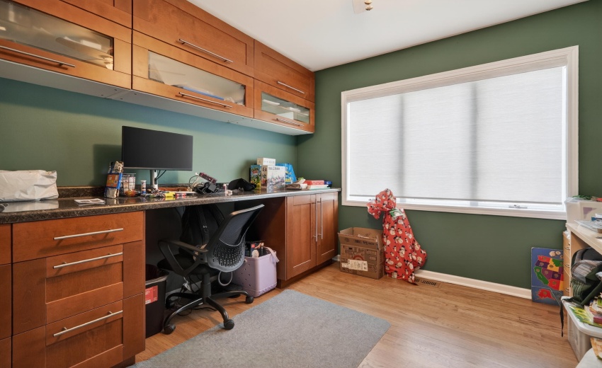 2914 Morningside Dr, Crown Point, IN 463