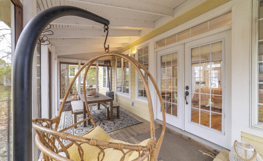 HRearPorchCottageCamp0031