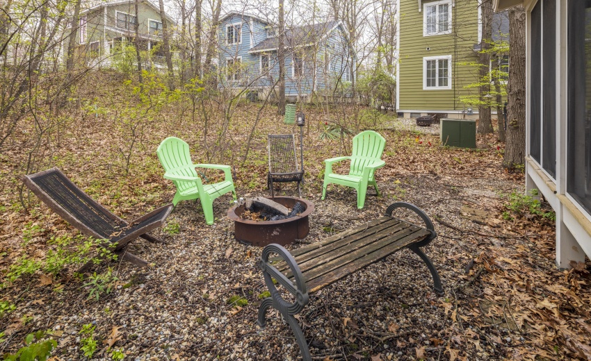 NFirePitCottageCamp0010