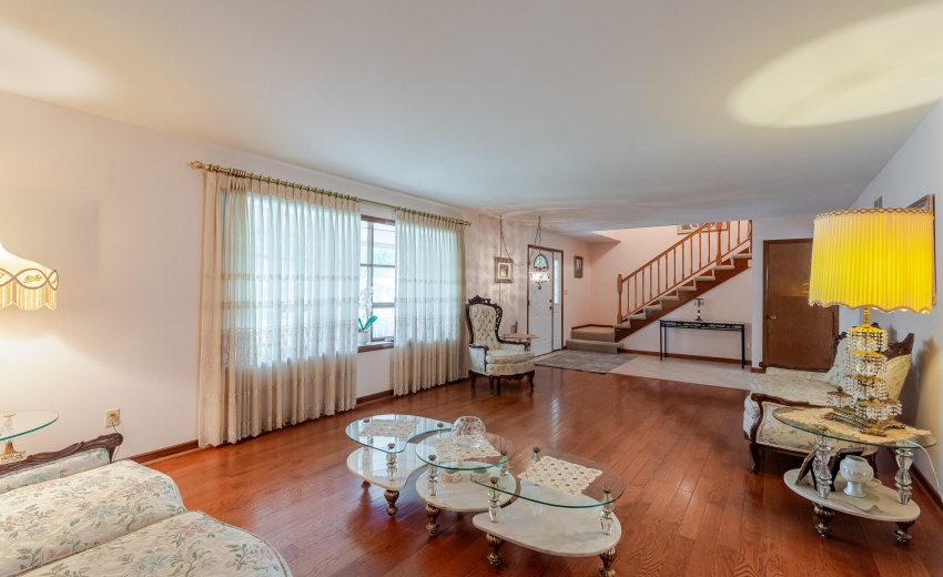 SON09147-HDR