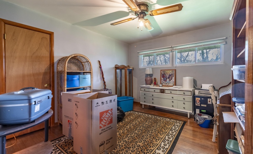 4900 Arthur St-23