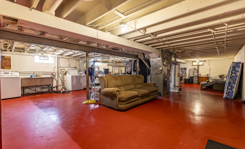 4900 Arthur St-24