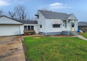 1919 Carlisle Street, South Bend, Indiana, 2 Bedrooms Bedrooms, 5 Rooms Rooms,1 BathroomBathrooms,Residential,For Sale,Carlisle,NRA838190