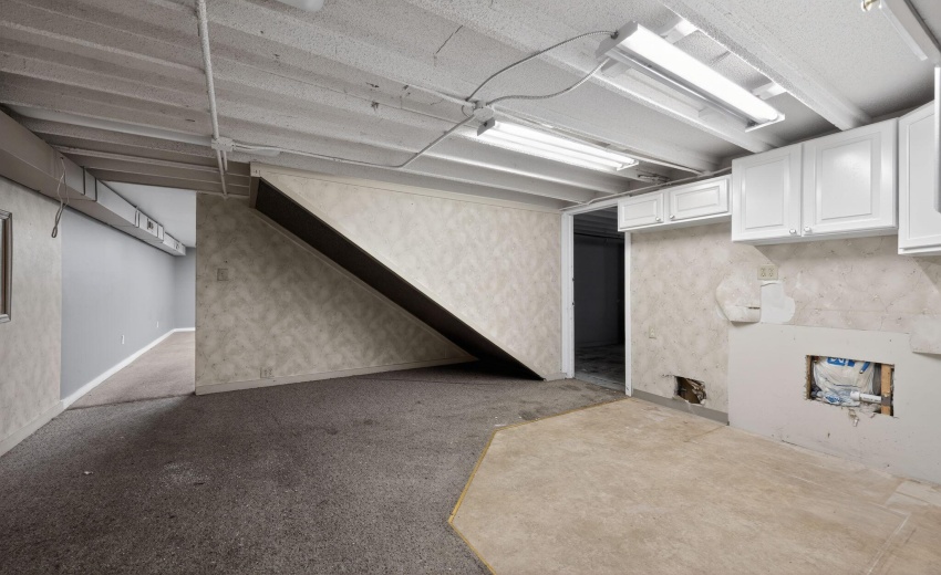 41_7235_Calumet_Ave_Hammond_IN_46324-Oth