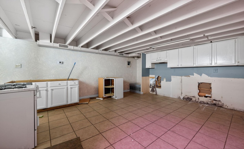 15_7235_Calumet_Ave_Hammond_IN_46324-Kit