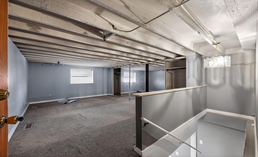 42_7235_Calumet_Ave_Hammond_IN_46324-Oth