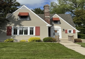 812 Lake Park Avenue, Hobart, Indiana, 3 Bedrooms Bedrooms, 11 Rooms Rooms,2 BathroomsBathrooms,Residential,For Sale,Lake Park,NRA836289