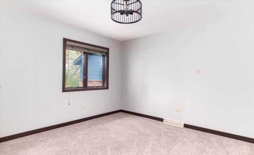 15-9131 Colfax St-14