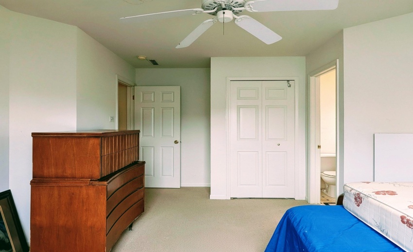 Upstairs 3rd Bedroom_3