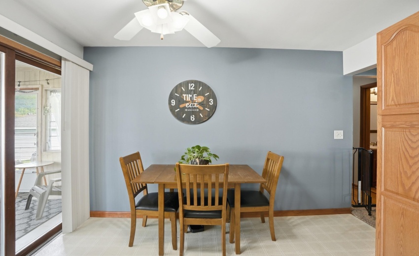 Eat In Kitchen