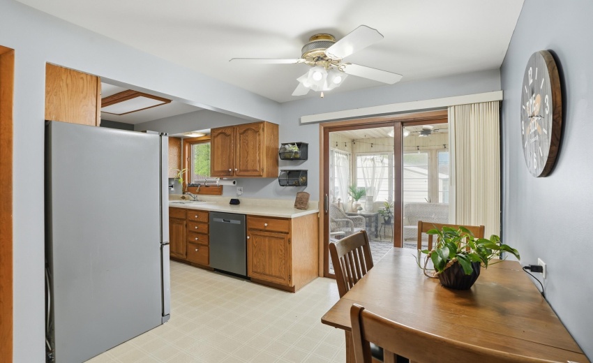 Eat In Kitchen