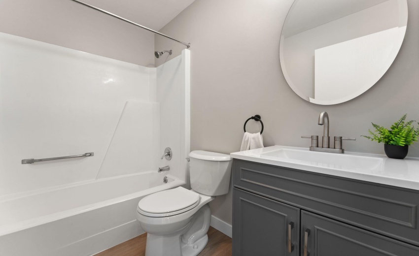 Upstairs Bathroom