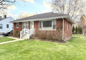 140 Linda Street, Hobart, Indiana, 2 Bedrooms Bedrooms, 6 Rooms Rooms,1 BathroomBathrooms,Residential,For Sale,Linda,NRA838249