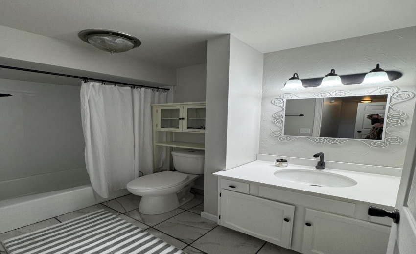 Hall bath up