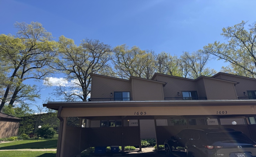 Front view carport
