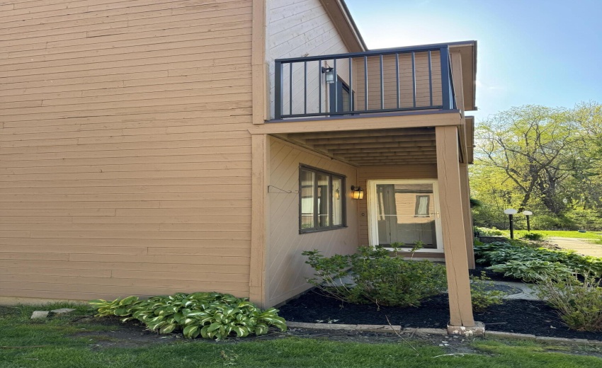 Corner house