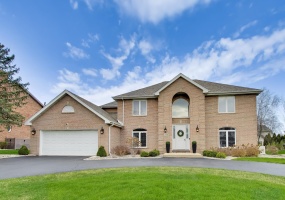 1909 Maplewood Lane, Munster, Indiana, 5 Bedrooms Bedrooms, 15 Rooms Rooms,4 BathroomsBathrooms,Residential,For Sale,Maplewood,NRA837163