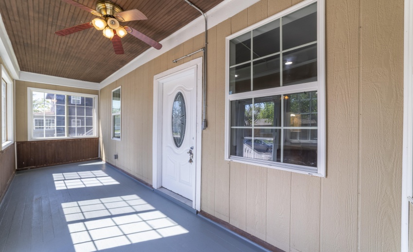 CCFrontPorchEdward0012