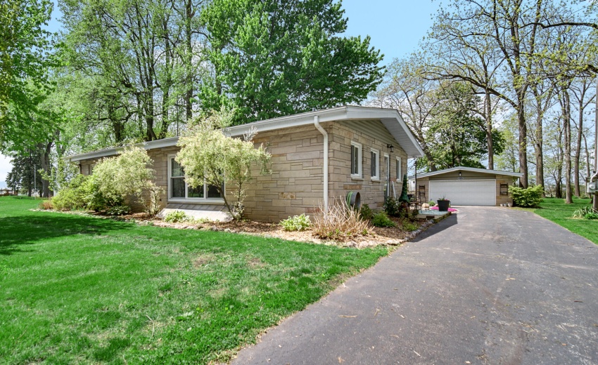 Side with garage