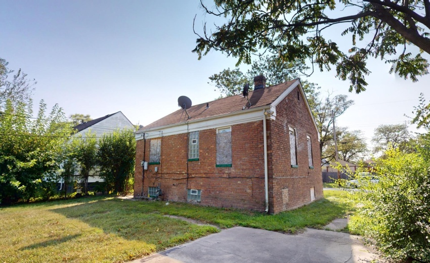 2537-Van-Buren-Pl-08262024_152945