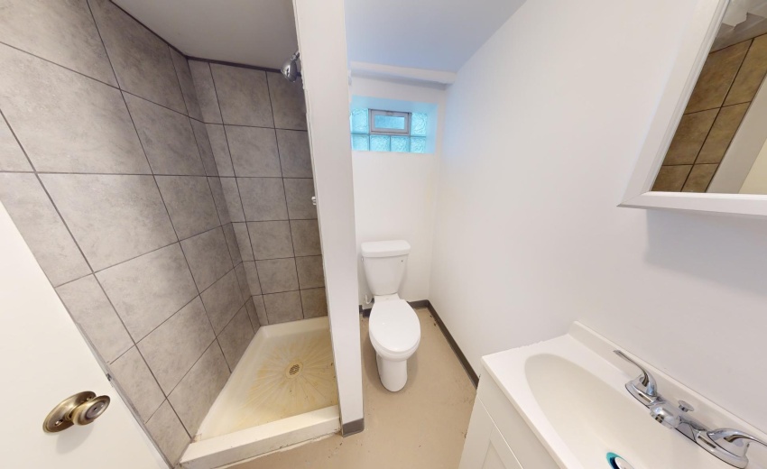 2537-Van-Buren-Pl-08262024_153631