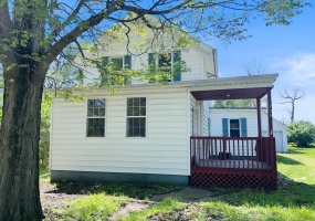 108 Union Street, Union Mills, Indiana, 3 Bedrooms Bedrooms, 6 Rooms Rooms,1 BathroomBathrooms,Residential,For Sale,Union,NRA838294
