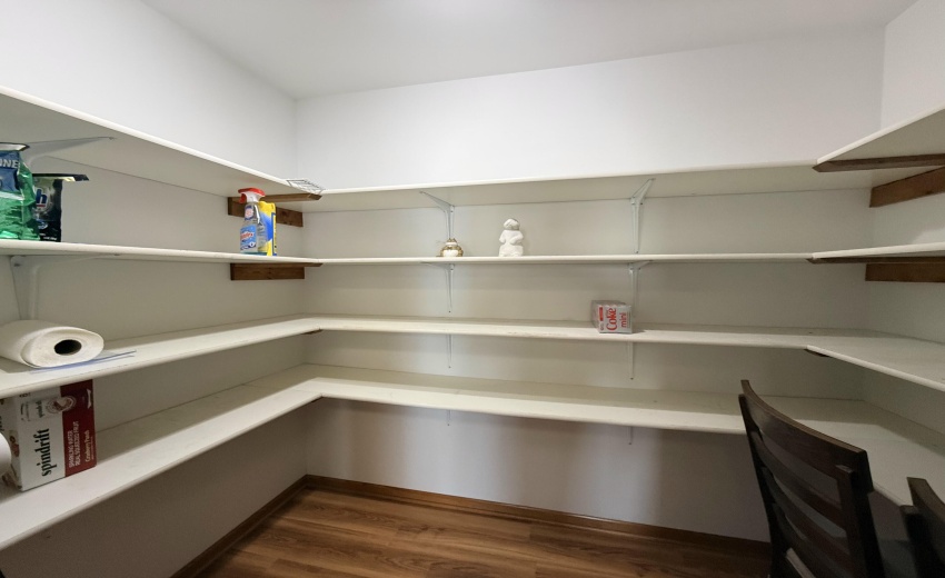 Walk in Pantry