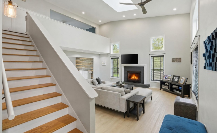 entryway to living room