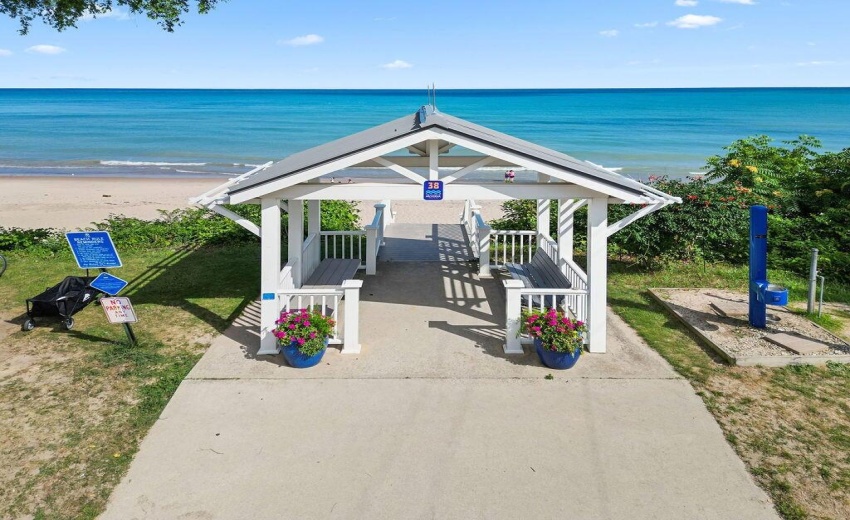 stop 38 beach