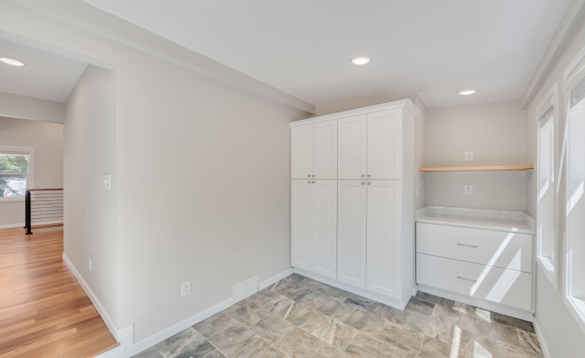 mud room