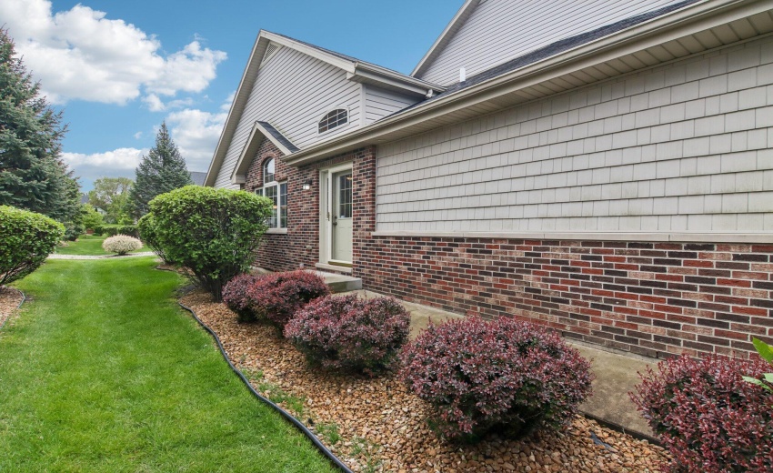 2-web-or-mls-98th Pl-S0605-002