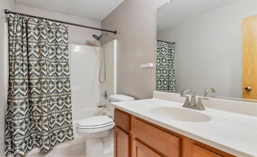 23-web-or-mls-98th Pl-S0605-023