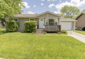 208 Meadow Lane, Lowell, Indiana, 3 Bedrooms Bedrooms, 5 Rooms Rooms,1 BathroomBathrooms,Residential,For Sale,Meadow,NRA838386