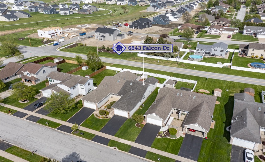 6853 Falcon Dr-45