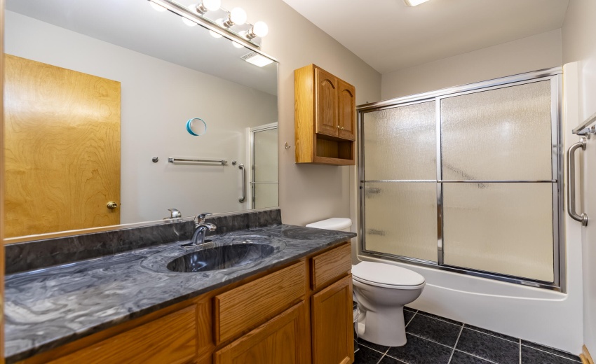 6853 Falcon Dr-28