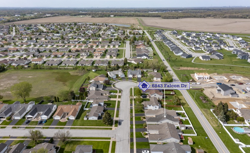 6853 Falcon Dr-46