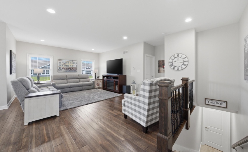 Open staircase to basement