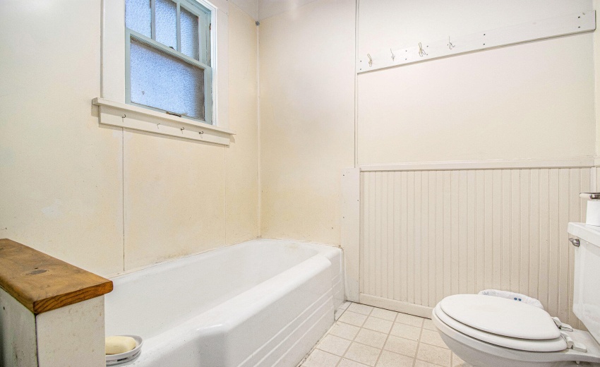 Main Bath