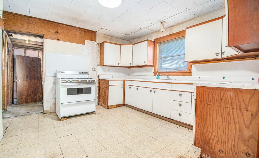 Kitchen 2