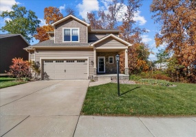 615 Hatch Lake Parkway, Valparaiso, Indiana, 5 Bedrooms Bedrooms, 11 Rooms Rooms,4 BathroomsBathrooms,Residential,For Sale,Hatch Lake,NRA836952
