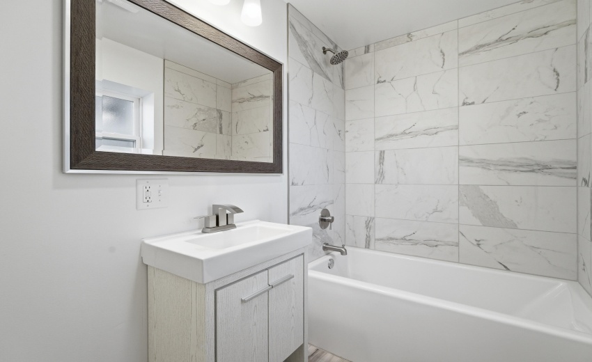 main level bath