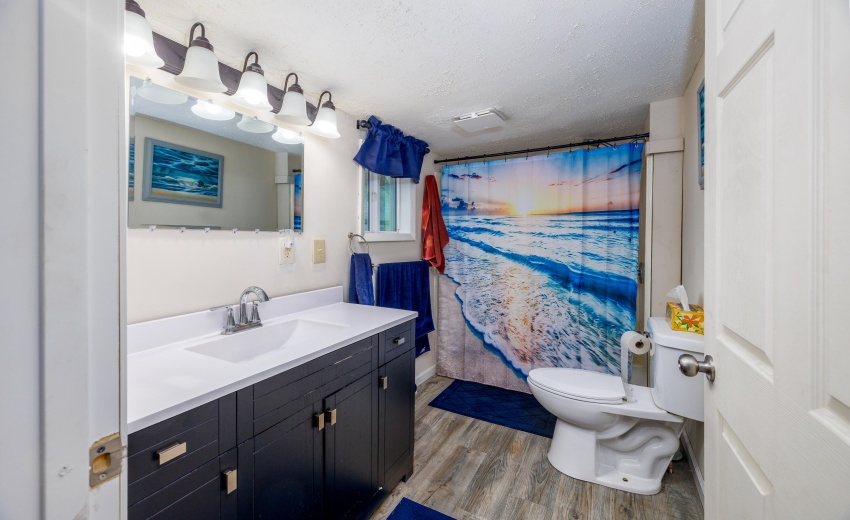 607 E Washington St Morocco-5