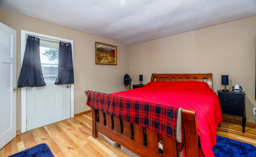 607 E Washington St Morocco-12